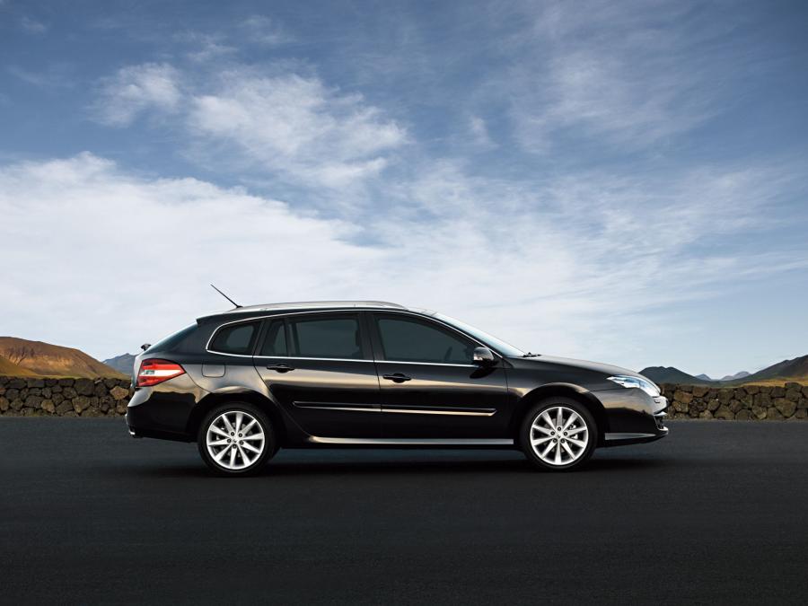  Renault Laguna III Estate 2007 года  (фото 20 из 31)